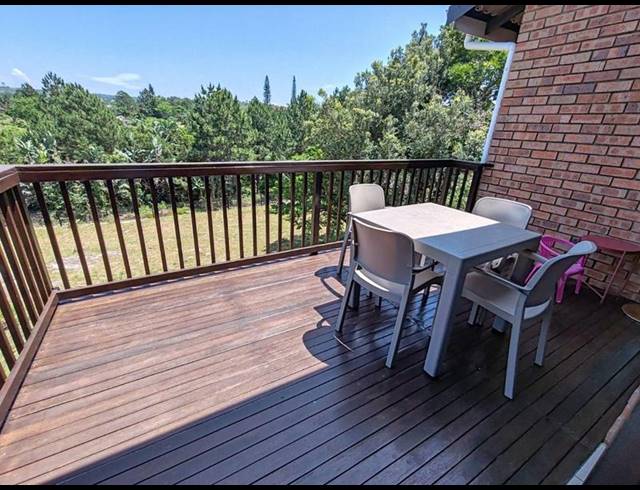 2 BEDROOM APARTMENT FOR SALE IN MARGATE BEACH